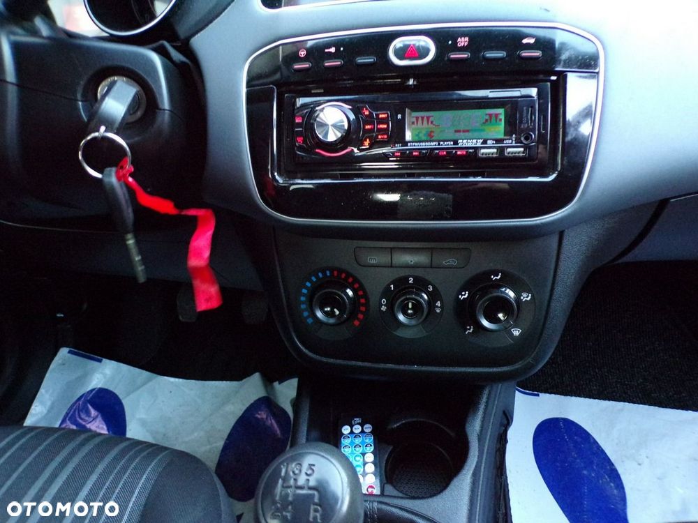 Fiat Punto Evo 1.2 8V Active - 20