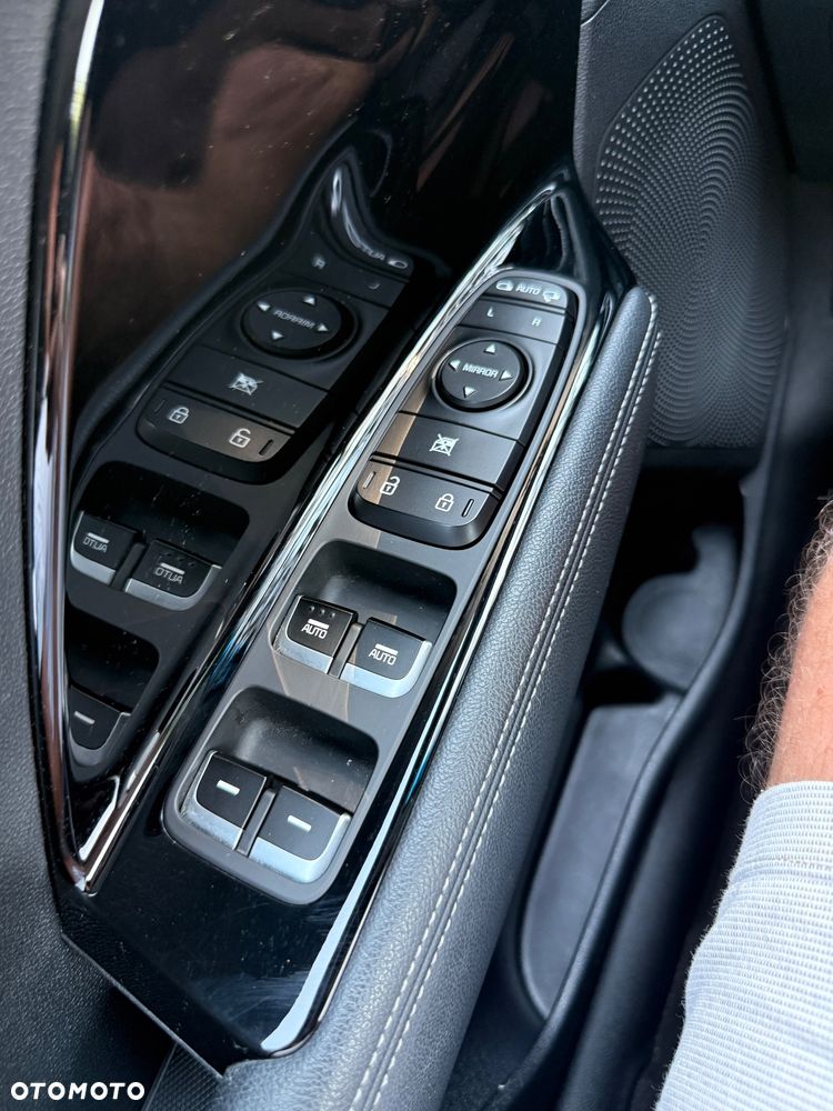 Kia Niro 1.6 GDI 2WD Vision - 19