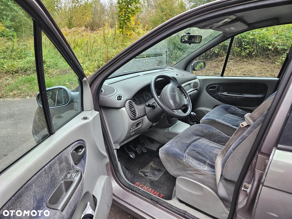 Renault Scenic - 7
