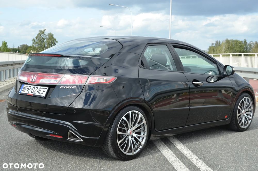 Honda Civic 1.8 Sport - 12