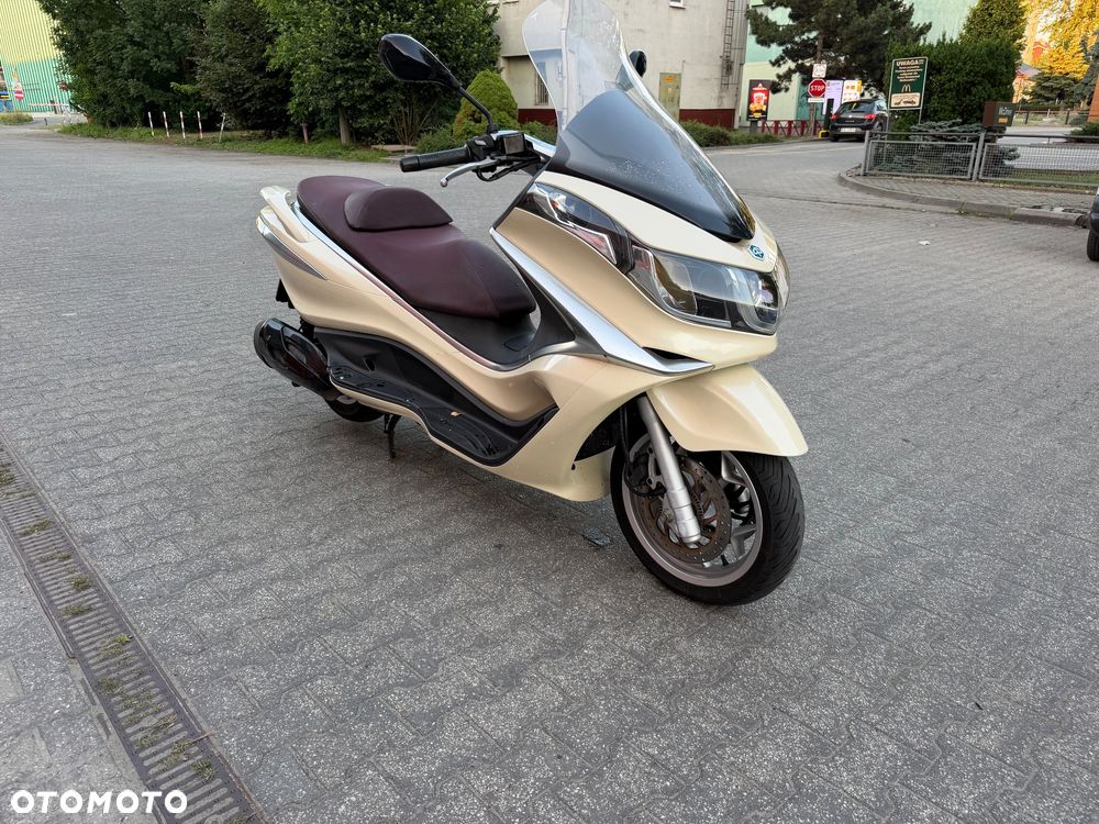 Piaggio X10 - 5