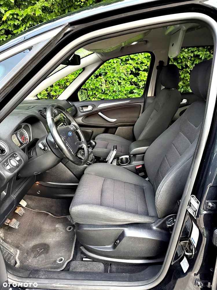 Ford S-Max - 9