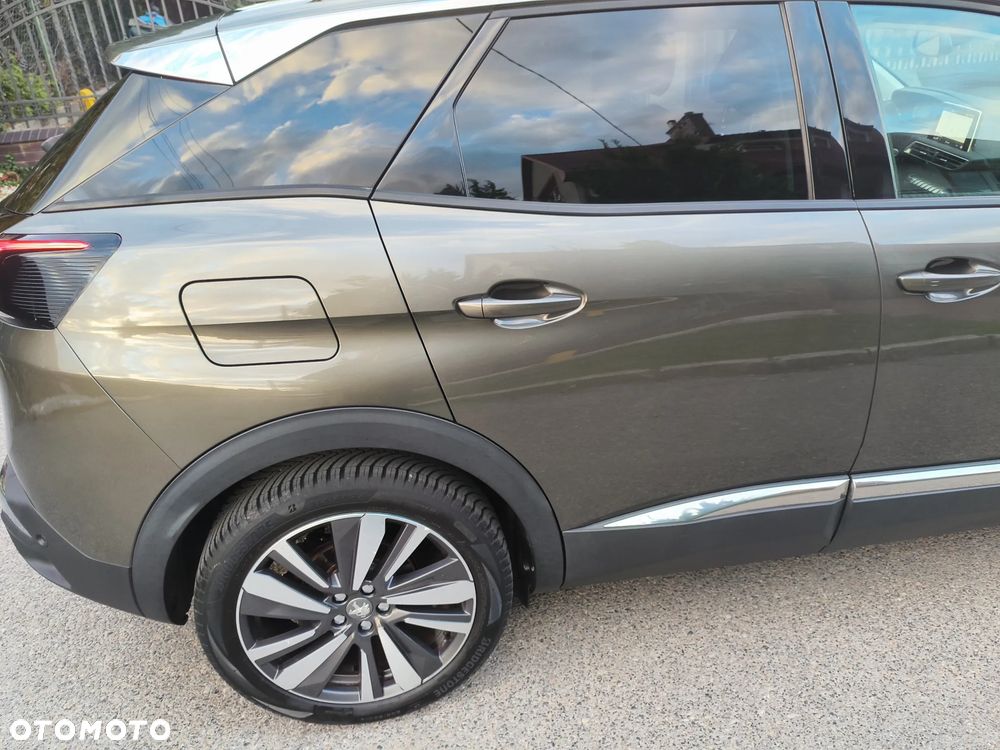 Peugeot 3008 1.2 PureTech Allure S&S - 25