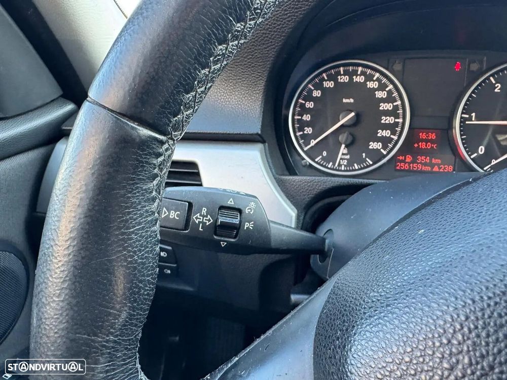 BMW 318 d Blue Performance - 39