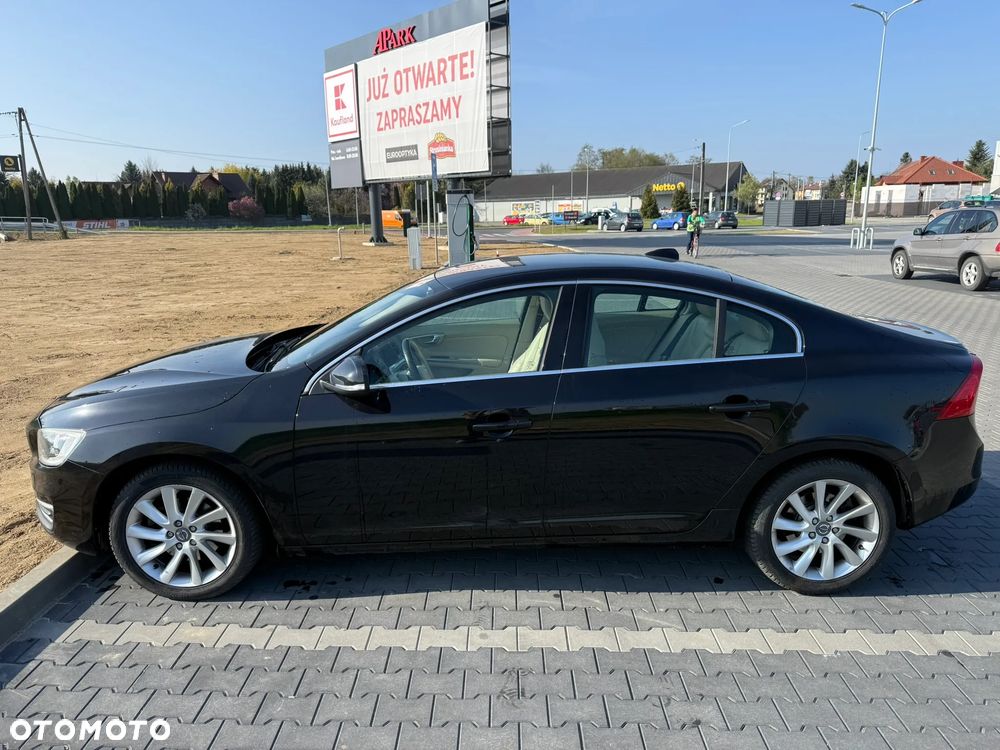 Volvo S60 T3 Summum - 2