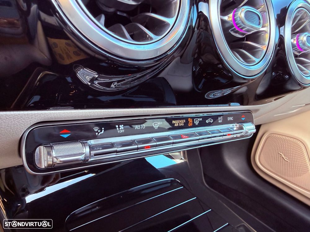 Mercedes-Benz CLA 180 7G-DCT Special Edition - 25