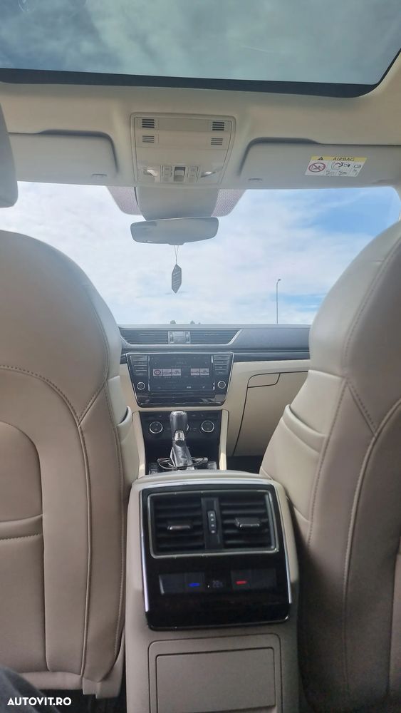 Skoda Superb 2.0 TDI DSG Laurin & Klement - 7