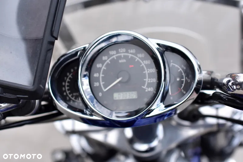 Harley-Davidson V-Rod Street Rod - 28