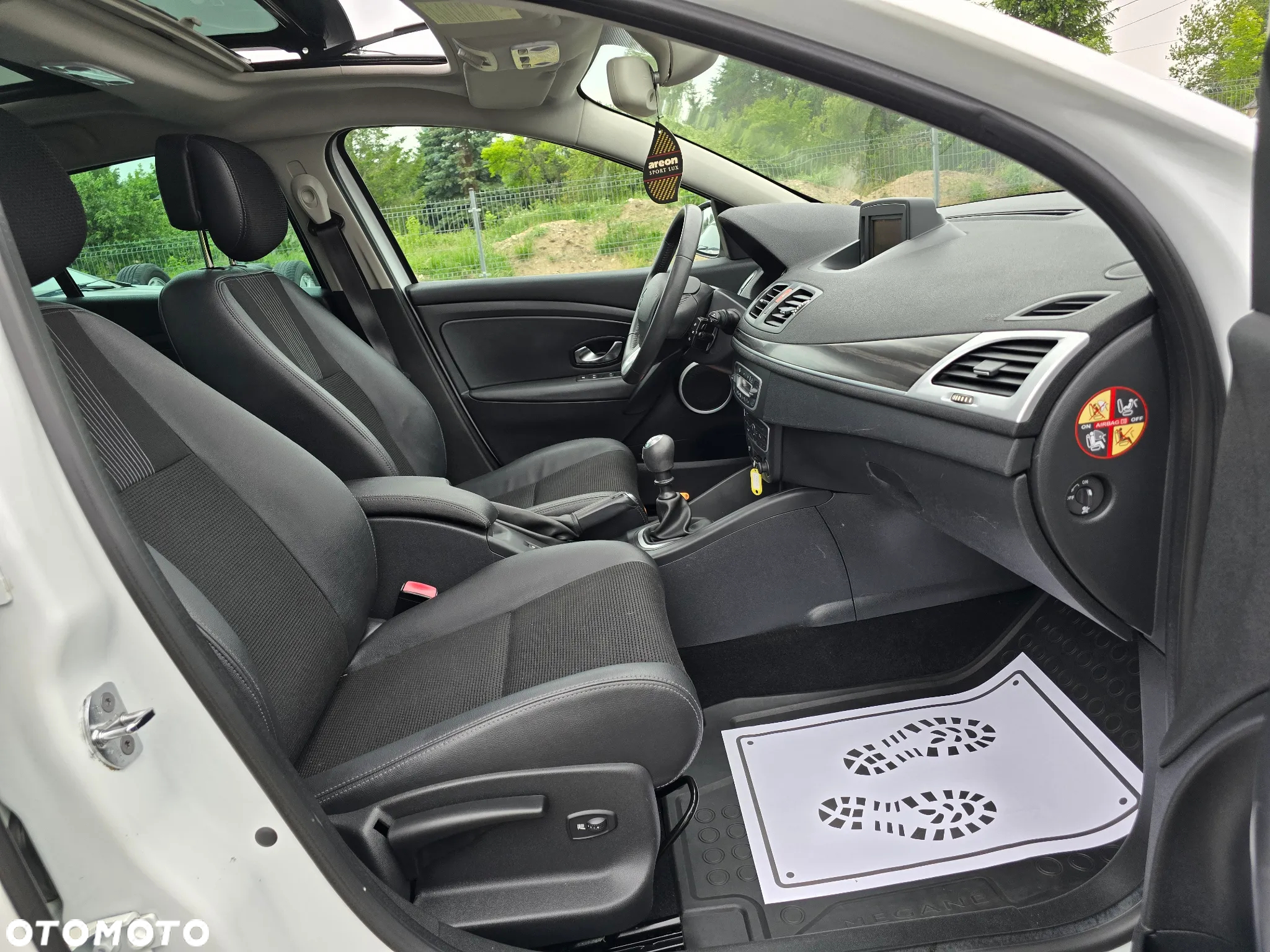 Renault Megane 1.6 16V Business - 32