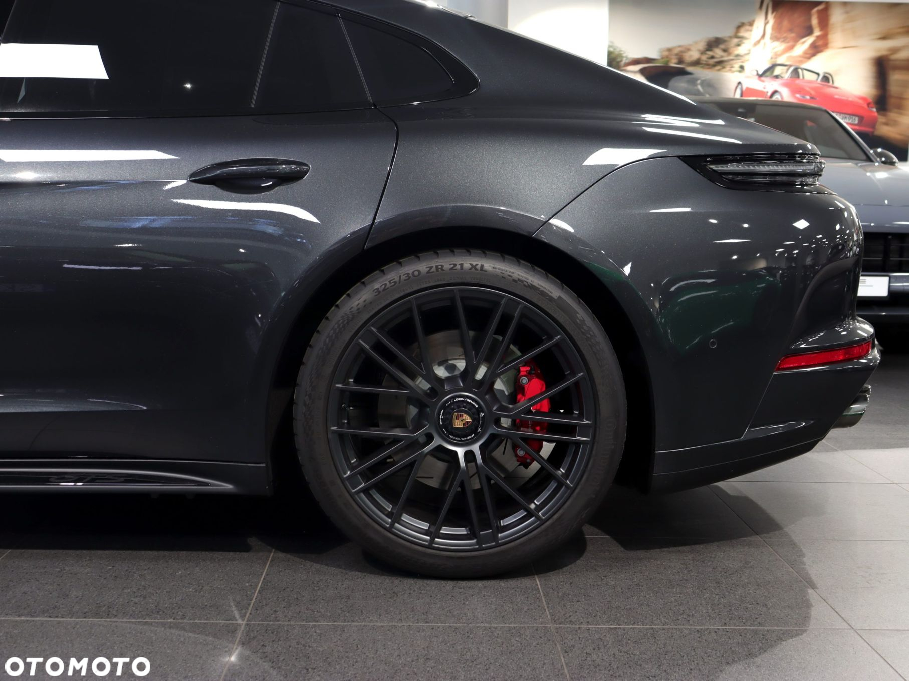 Porsche Panamera GTS - 12