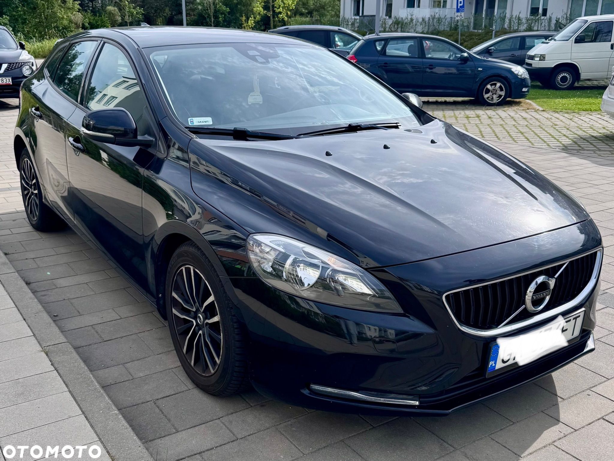 Volvo V40 D4 Drive-E Momentum - 1