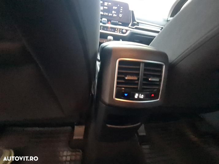 Kia Sportage 1.6 T-GDI MHEV 6MT 4x2 Urban - 14