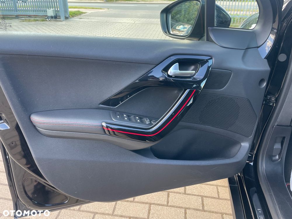 Peugeot 2008 BlueHDi FAP 120 STOP & START Business-Line - 21