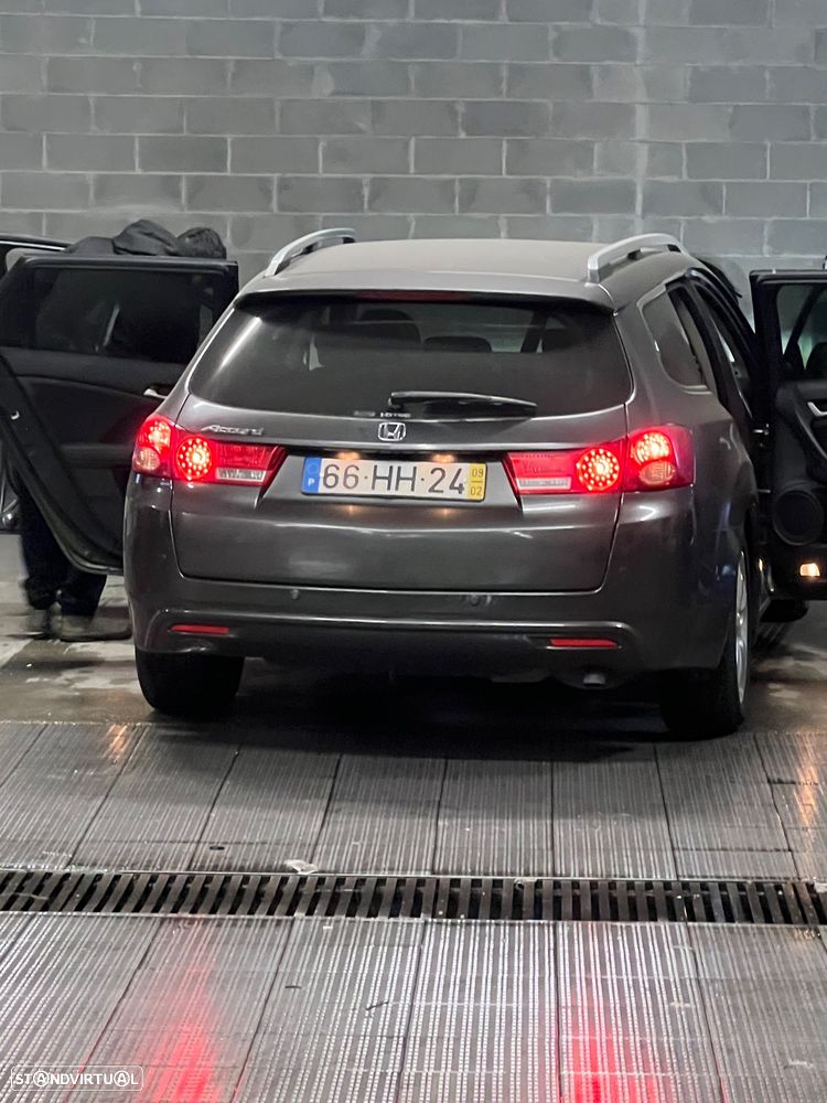 Honda Accord Tourer 2.2 i-DTEC Executive Advance Automatic - 1