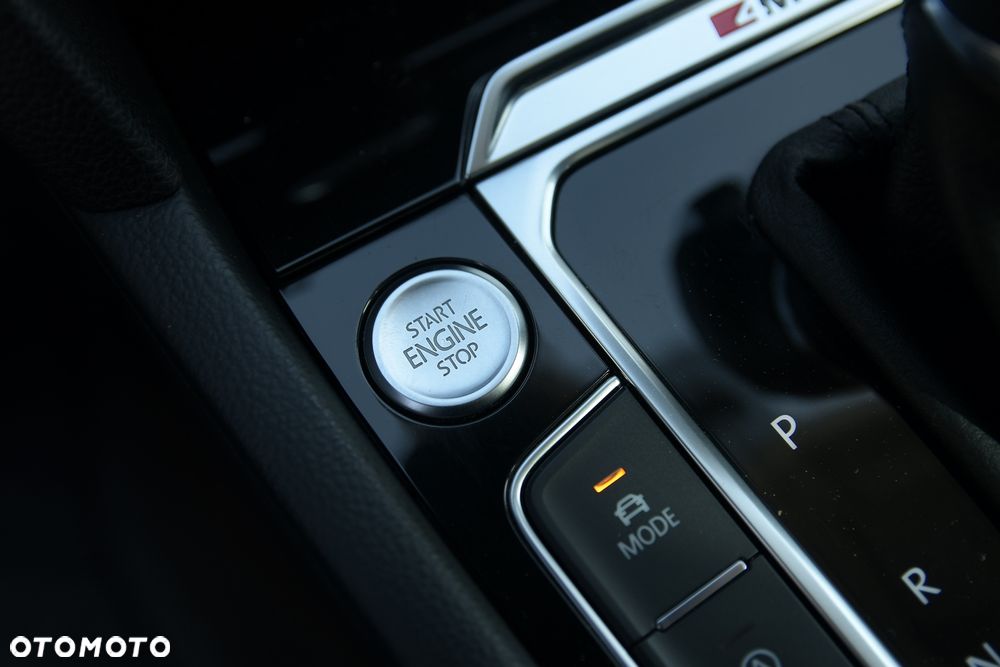 Volkswagen Passat 2.0 TDI BMT SCR 4Mot Highline DSG7 - 38