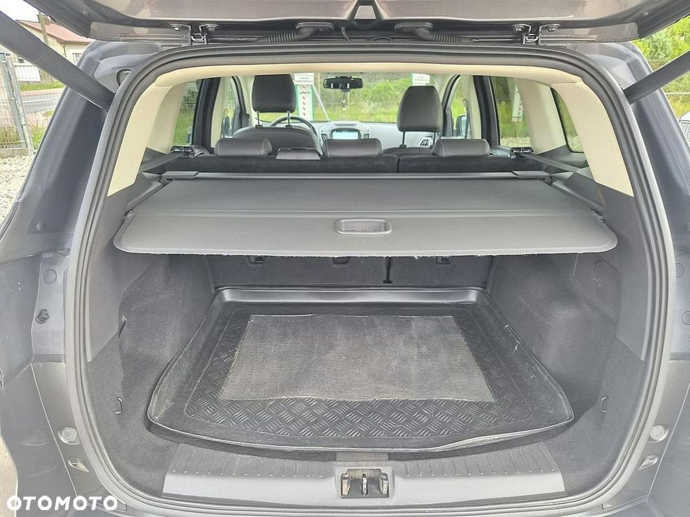 Ford Kuga - 23