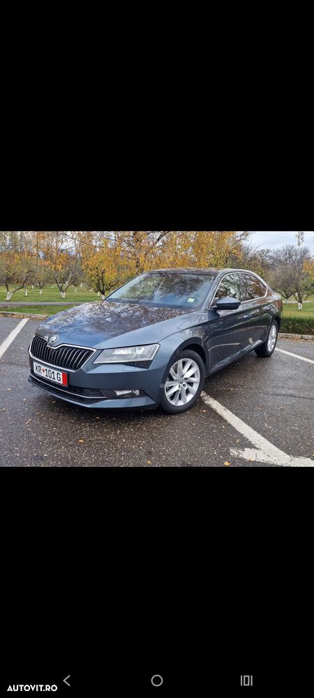 Skoda Superb 2.0 TDI DSG Premium Edition - 2