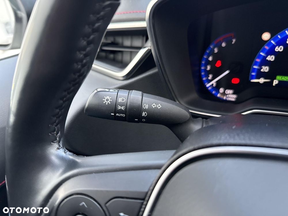 Toyota Corolla 1.8 Hybrid Selection - 24