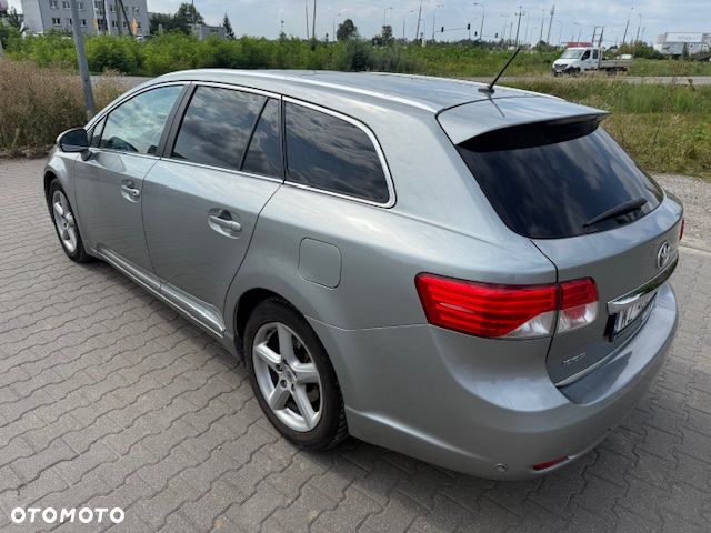 Toyota Avensis 2.2 D-4D Prestige NAVI - 10