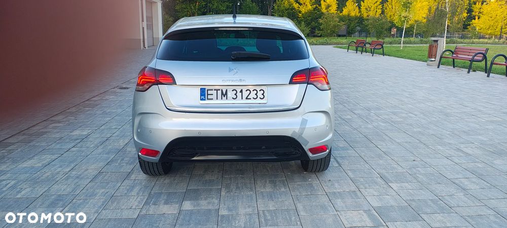 Citroën DS4 1.6 e-HDi SoChic MCP - 12