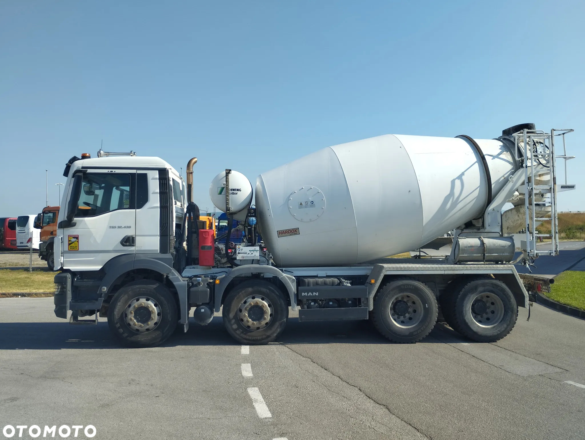 MAN TGS 32.430 8X4 BB CH - 8