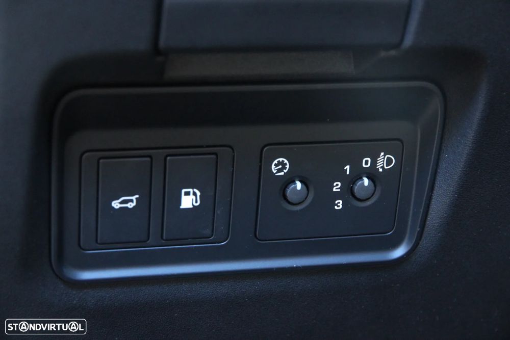 Land Rover Range Rover Evoque 1.5 P300e AWD S Auto - 17