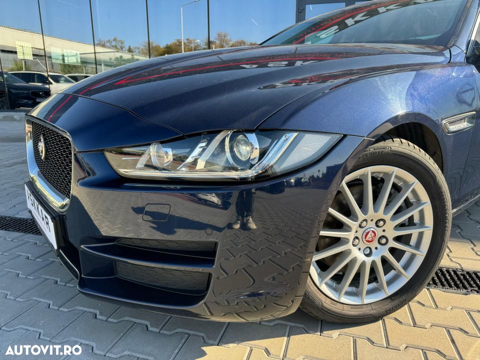 Jaguar XE 20d Aut. Prestige - 34