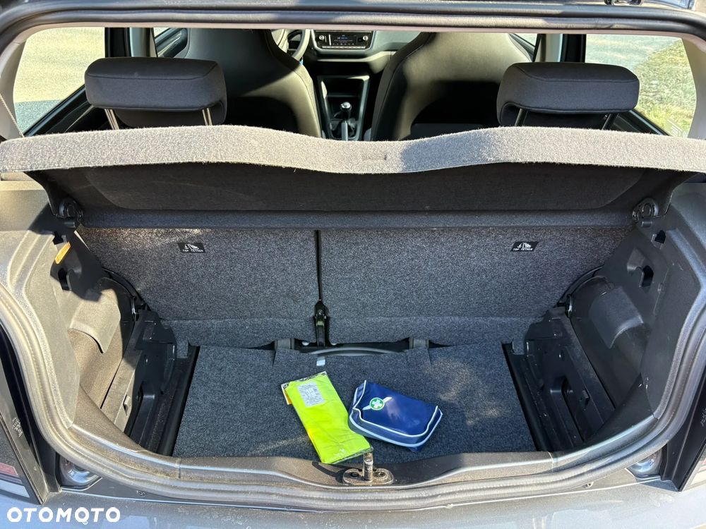 Volkswagen up! 1.0 move - 19