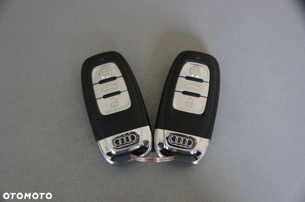 Audi A6 Avant 2.0 TDI quattro S tronic - 33