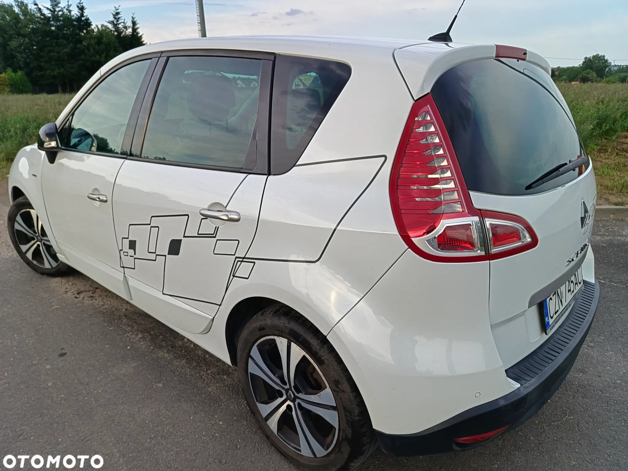 Renault Scenic TCe 130 Bose Edition - 7