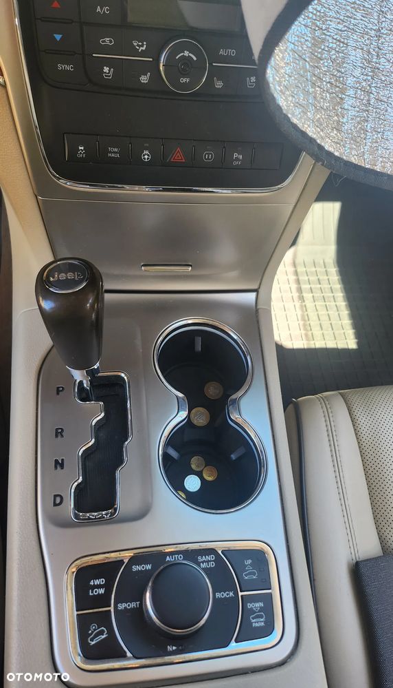 Jeep Grand Cherokee - 13