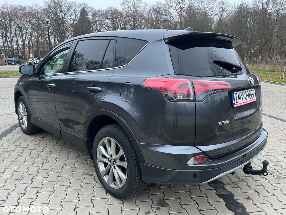 Toyota RAV4 - 11