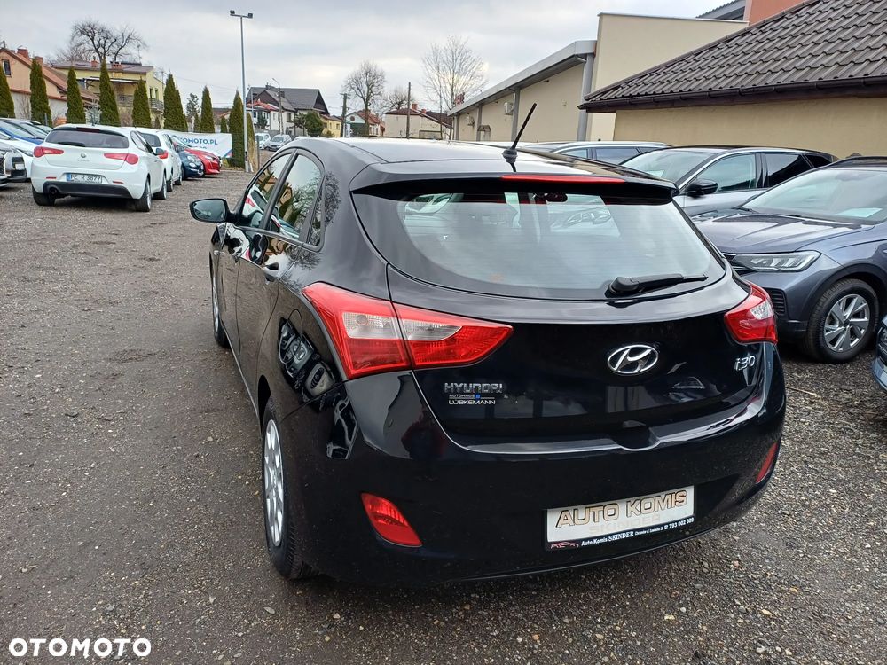 Hyundai i30 1.4 Classic + - 5