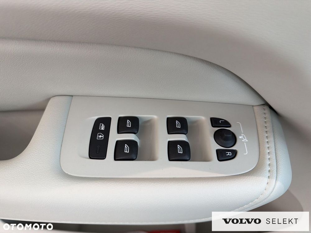 Volvo XC 60 - 26