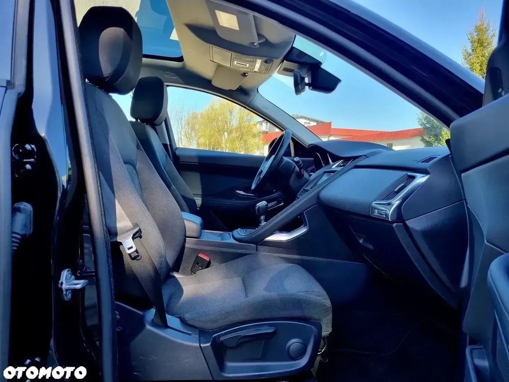 Jaguar E-Pace - 15