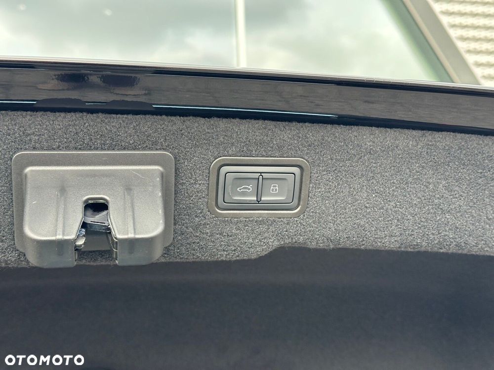 Audi A8 - 11