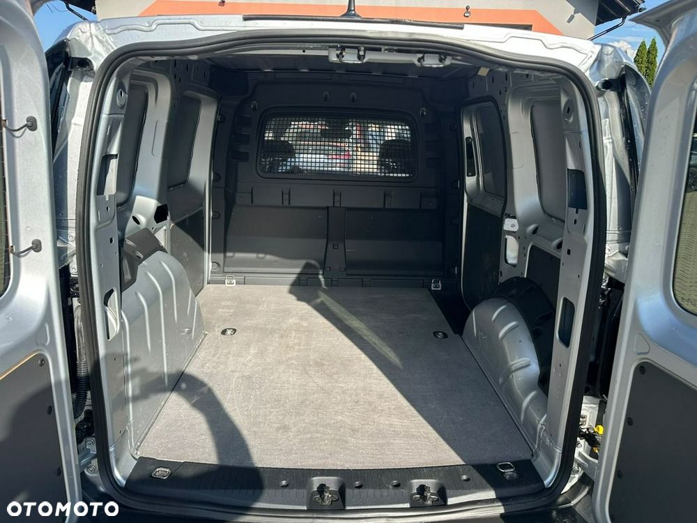 Volkswagen Caddy - 14