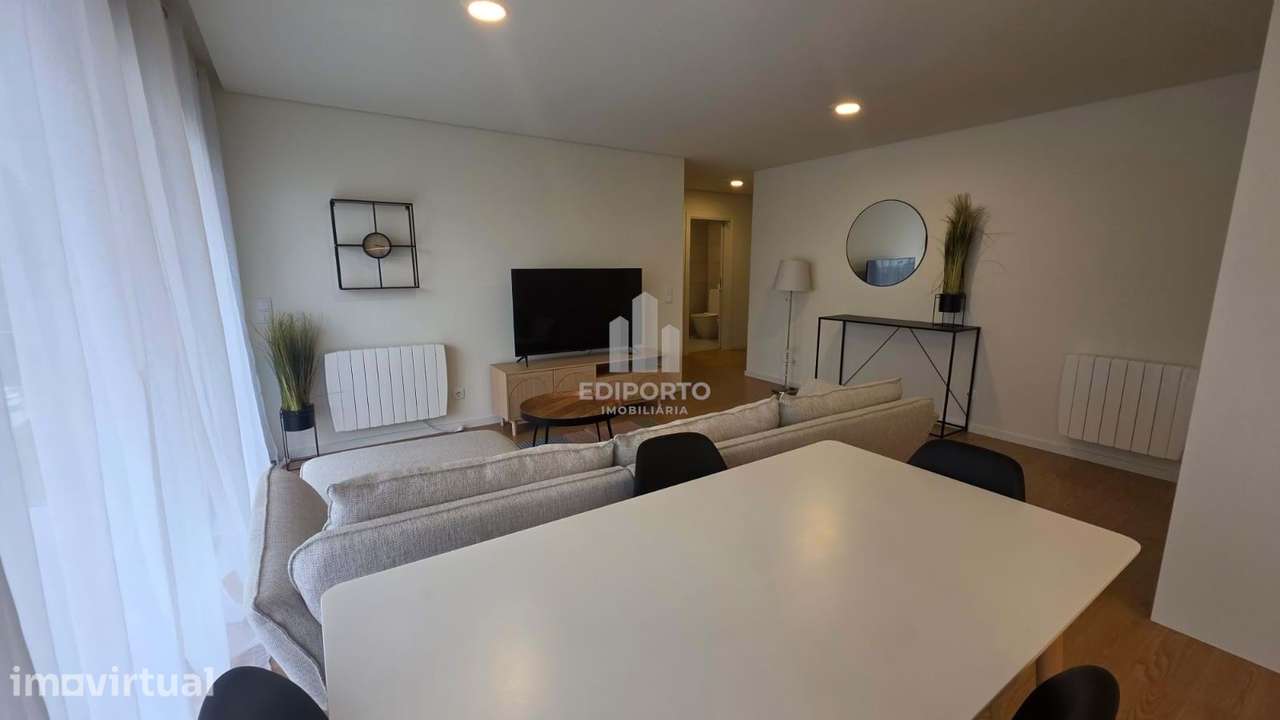 Apartamento T2 mobilado como novo com garagem e varanda – Coimbrões, V - Grande imagem: 5/24