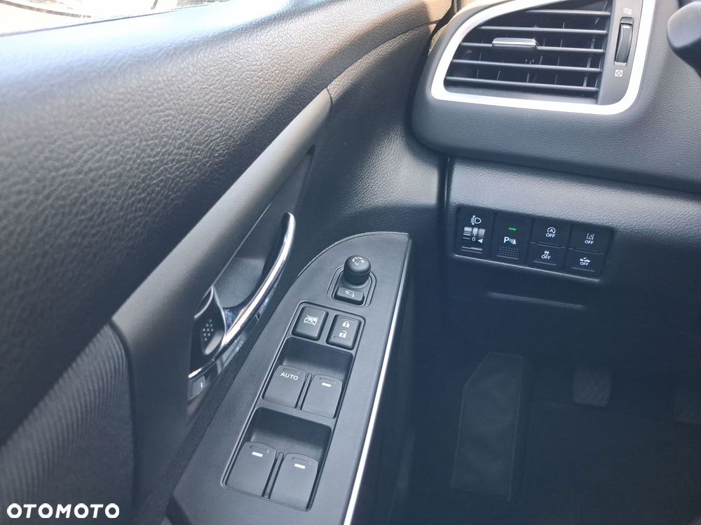 Suzuki SX4 S-Cross - 32