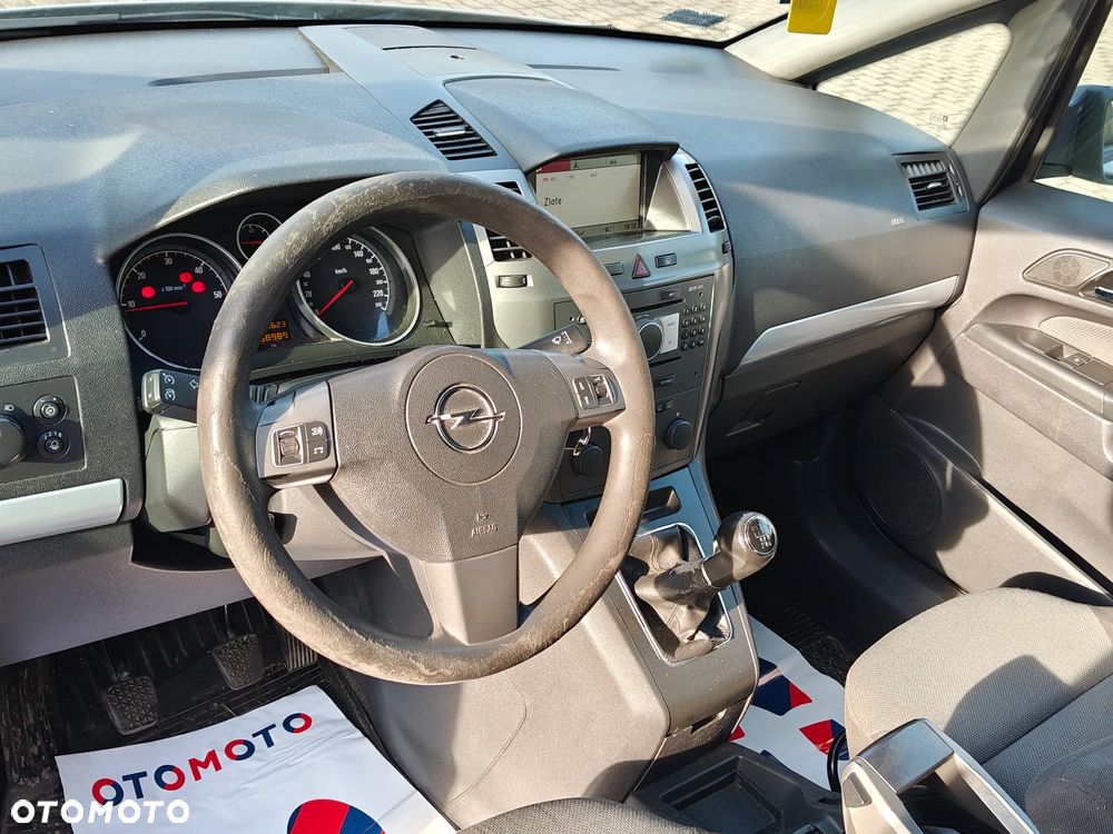 Opel Zafira 1.9 CDTI - 10
