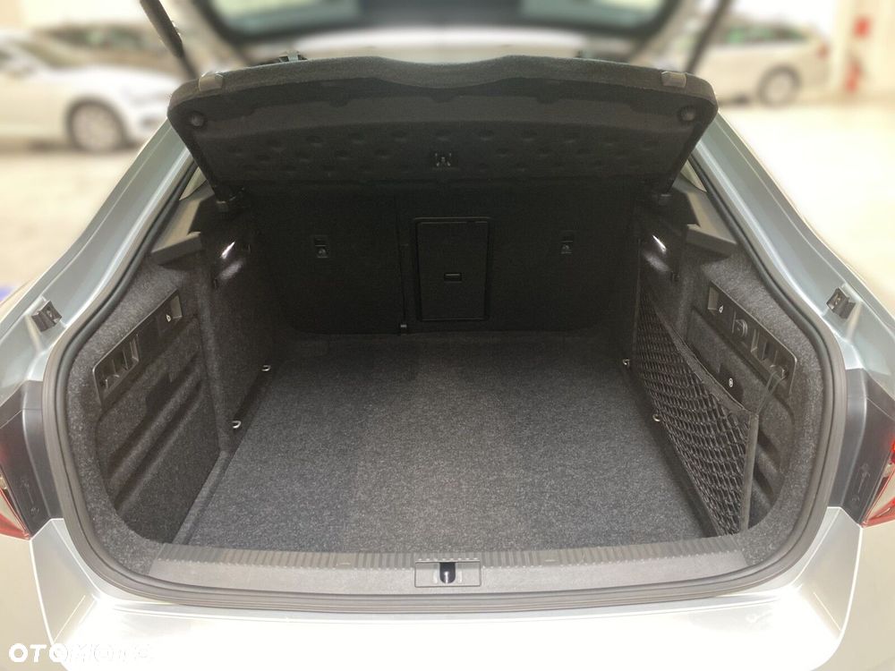 Skoda Superb 2.0 TDI SCR 4x4 Style DSG - 38