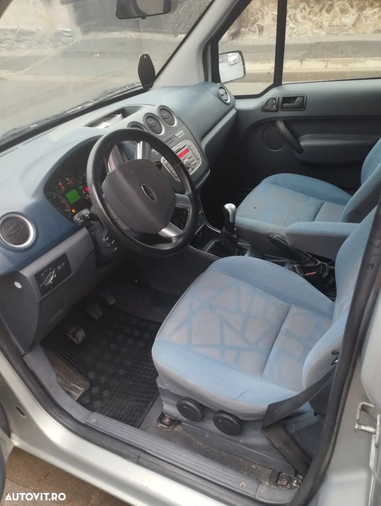 Ford Tourneo Connect - 9