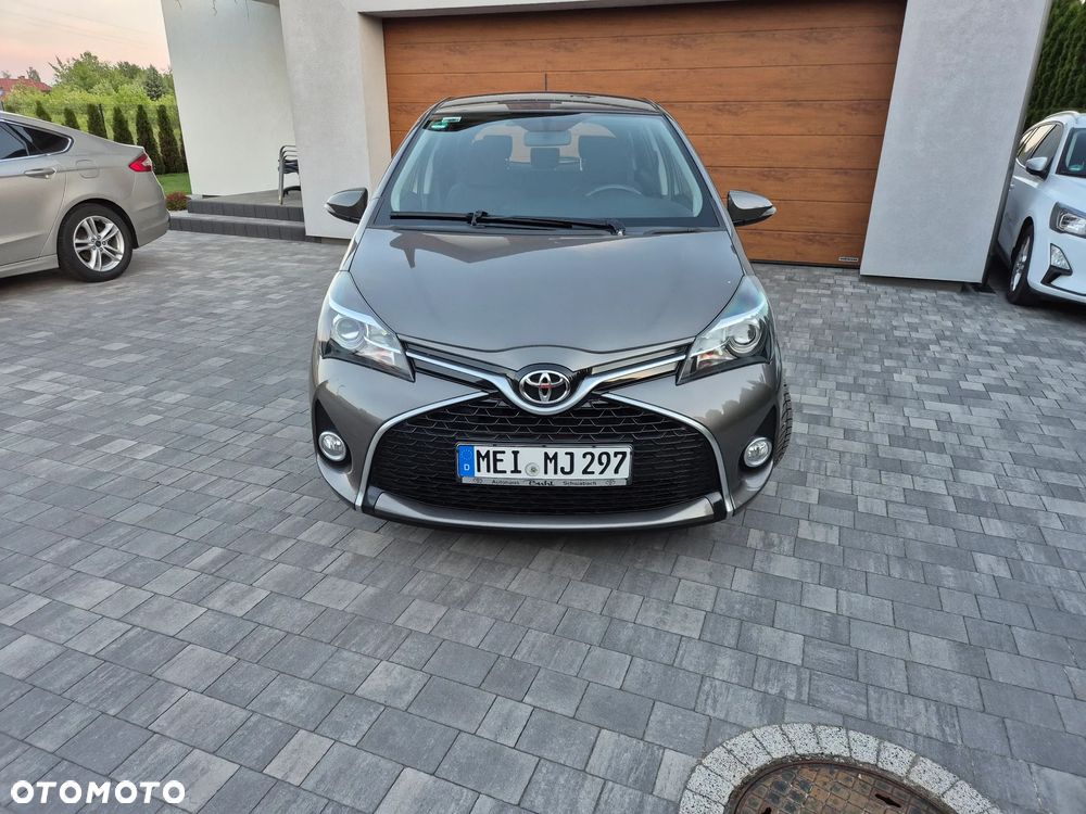 Toyota Yaris 1.33 VVT-i Lounge - 6