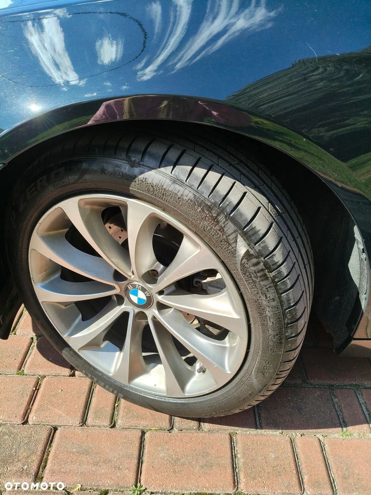 BMW Seria 5 528i Luxury Line - 9