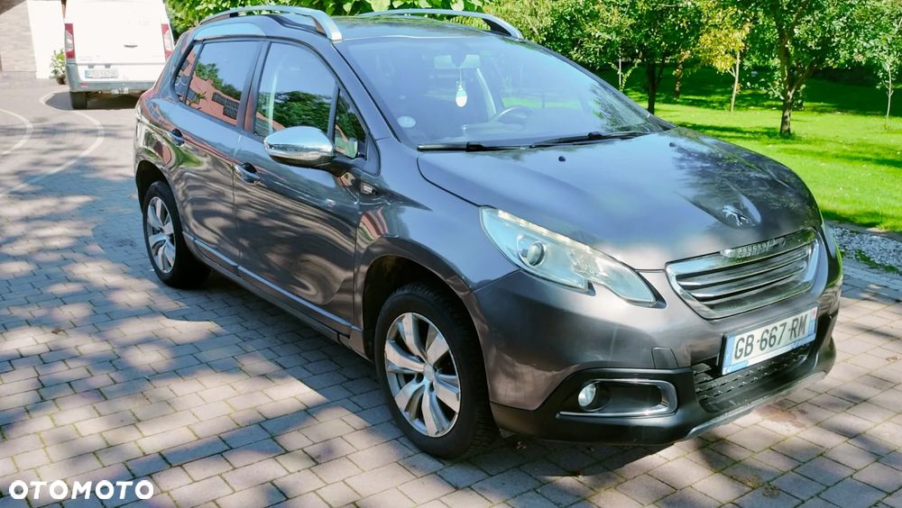 Peugeot 2008 1.2 Pure Tech Style - 19
