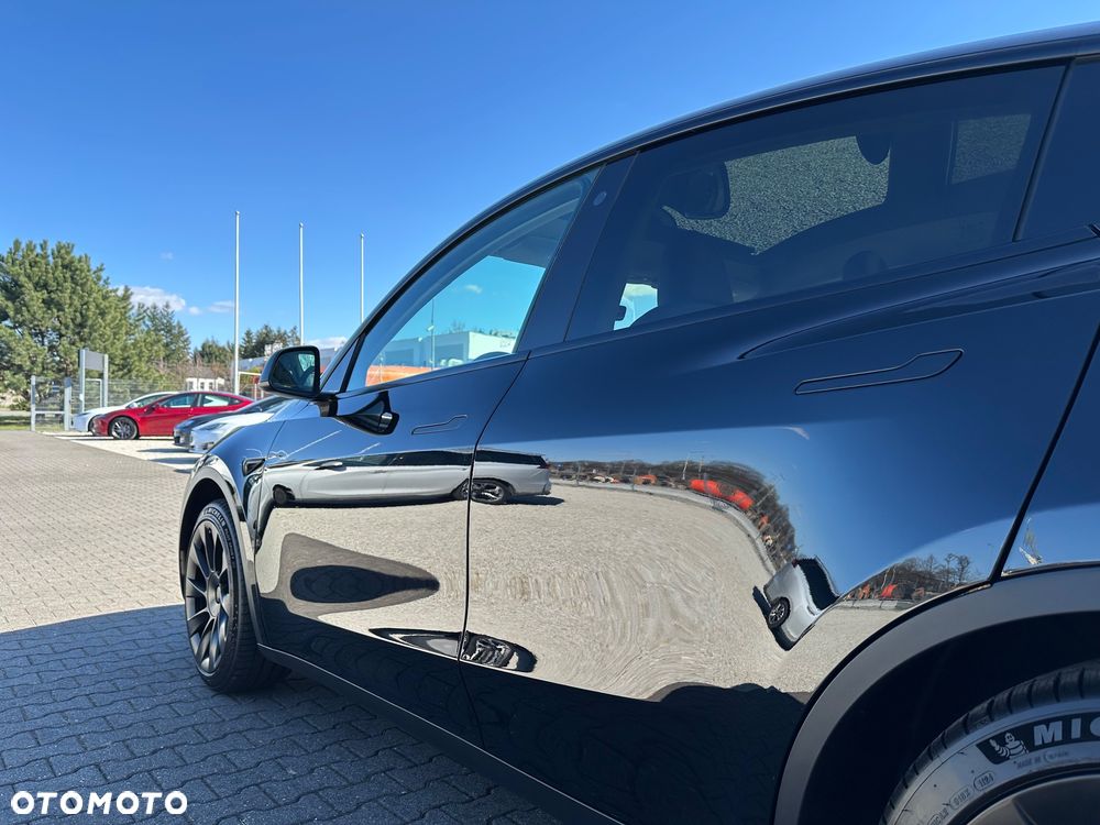 Tesla Model Y RWD - 9