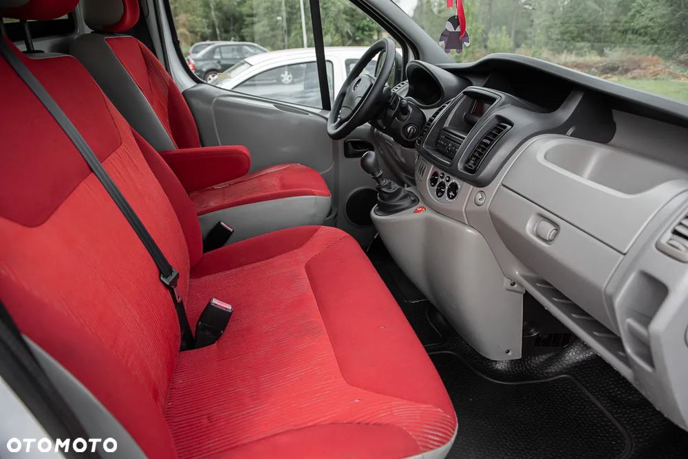 Opel Vivaro - 18
