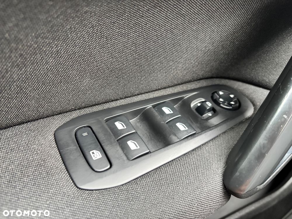 Peugeot 308 1.5 BlueHDi Access S&S - 20
