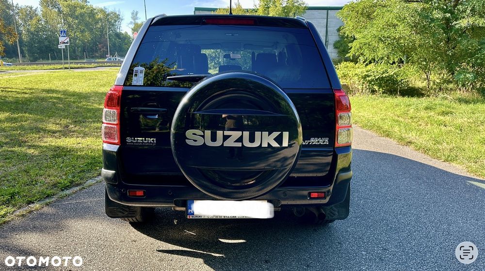Suzuki Grand Vitara 2.4 Premium - 8
