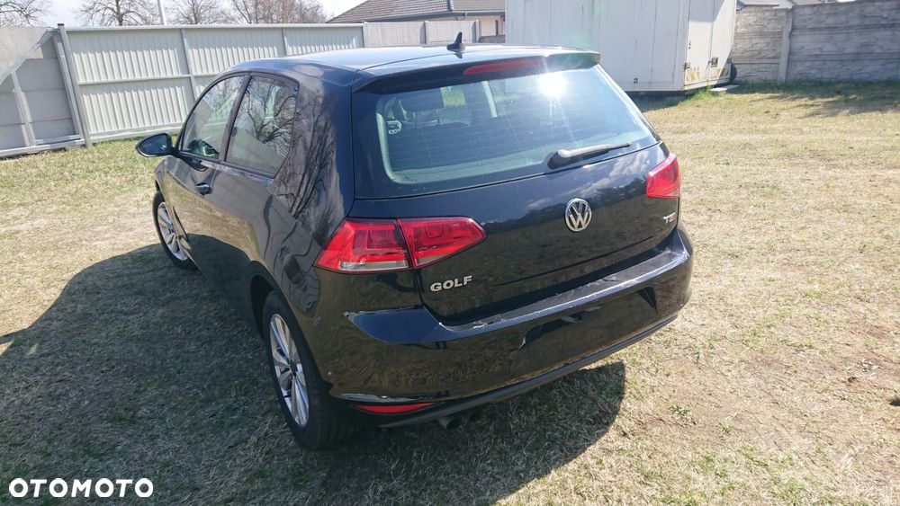 Volkswagen Golf - 8